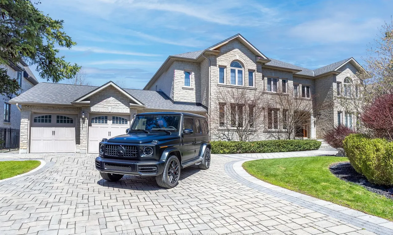 82 westwood Lane, Richmond Hill, ON L4C 6Y2