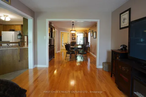 43 Buchanan Dr, New Tecumseth, ON L9R 0A2