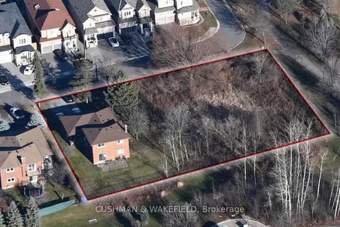 313 Helen Avenue, Markham, ON L3R 1J9