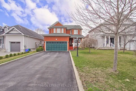 9 Silverstone Cres, Georgina, ON L4P 4A5