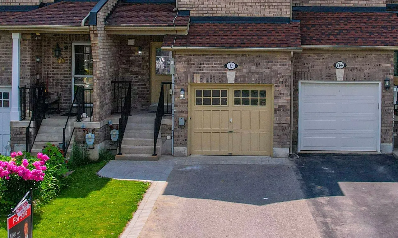 82 Goode St, Richmond Hill, ON L4S 2T6