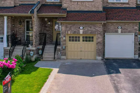 82 Goode St, Richmond Hill, ON L4S 2T6
