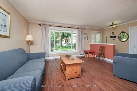 108 Boyne Cres, New Tecumseth, ON L9R 1K3