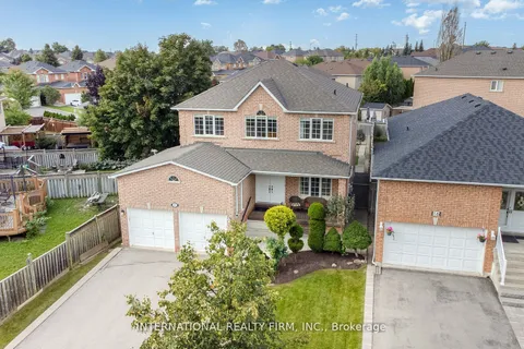 12 Giotto Cres, Vaughan, ON L6A 3N7
