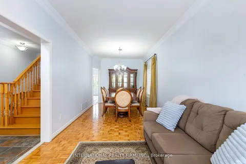12 Giotto Cres, Vaughan, ON L6A 3N7