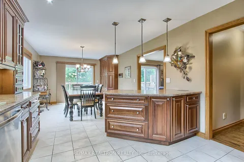 36 Audubon Way, Georgina, ON L0E 1A0