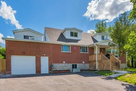 19 George St, Richmond Hill, ON L4E 2V7