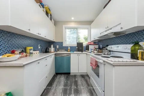 19 George St, Richmond Hill, ON L4E 2V7