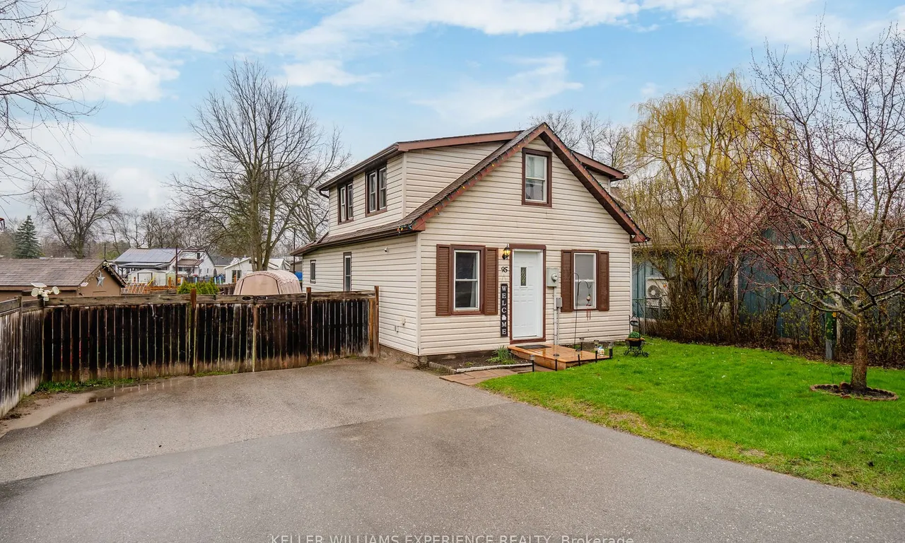 95 MARGARET St, Essa, ON L0M 1B0