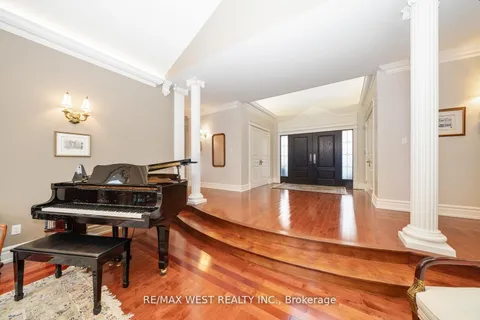 5775 Kirby Rd, Vaughan, ON L0J 1C0