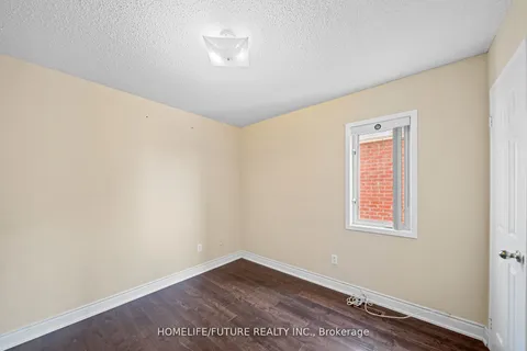 5 Holloway Rd, Markham, ON L3S 4P4