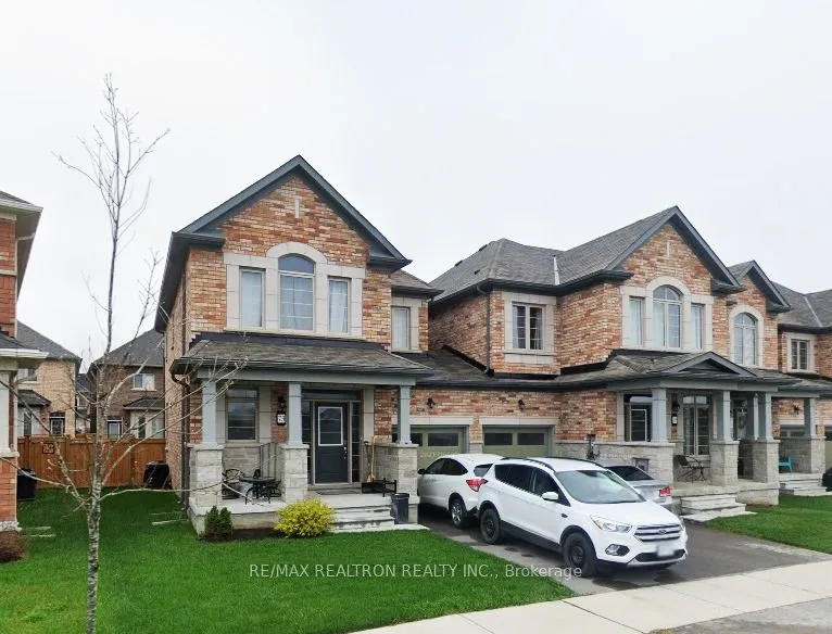 73 Jim Mortson Dr, East Gwillimbury, ON L9N 0R8