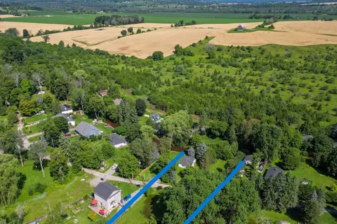 8480 Nottawasaga River Rd, Adjala-Tosorontio, ON L0G 1L0