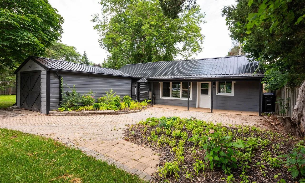 268 Victoria St, New Tecumseth, ON L0M 1K4