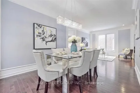 557 Woodspring Ave, Newmarket, ON L9N 0C2