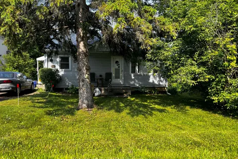 50 Olive St, East Gwillimbury, ON L9N 1L5