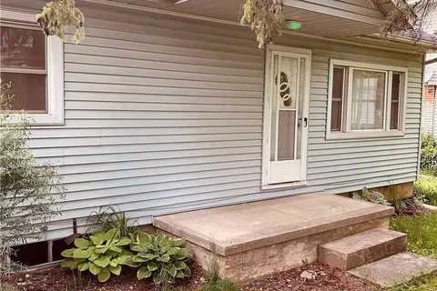 50 Olive St, East Gwillimbury, ON L9N 1L5