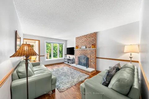 48 Lanewood Dr, Aurora, ON L4G 4T8