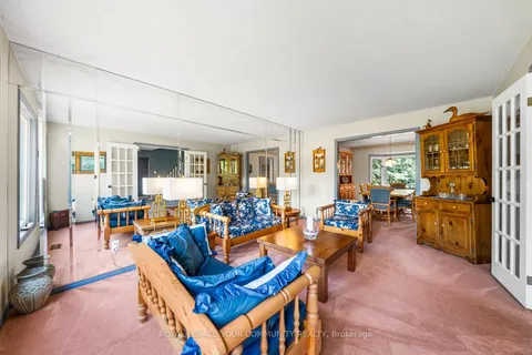 48 Lanewood Dr, Aurora, ON L4G 4T8