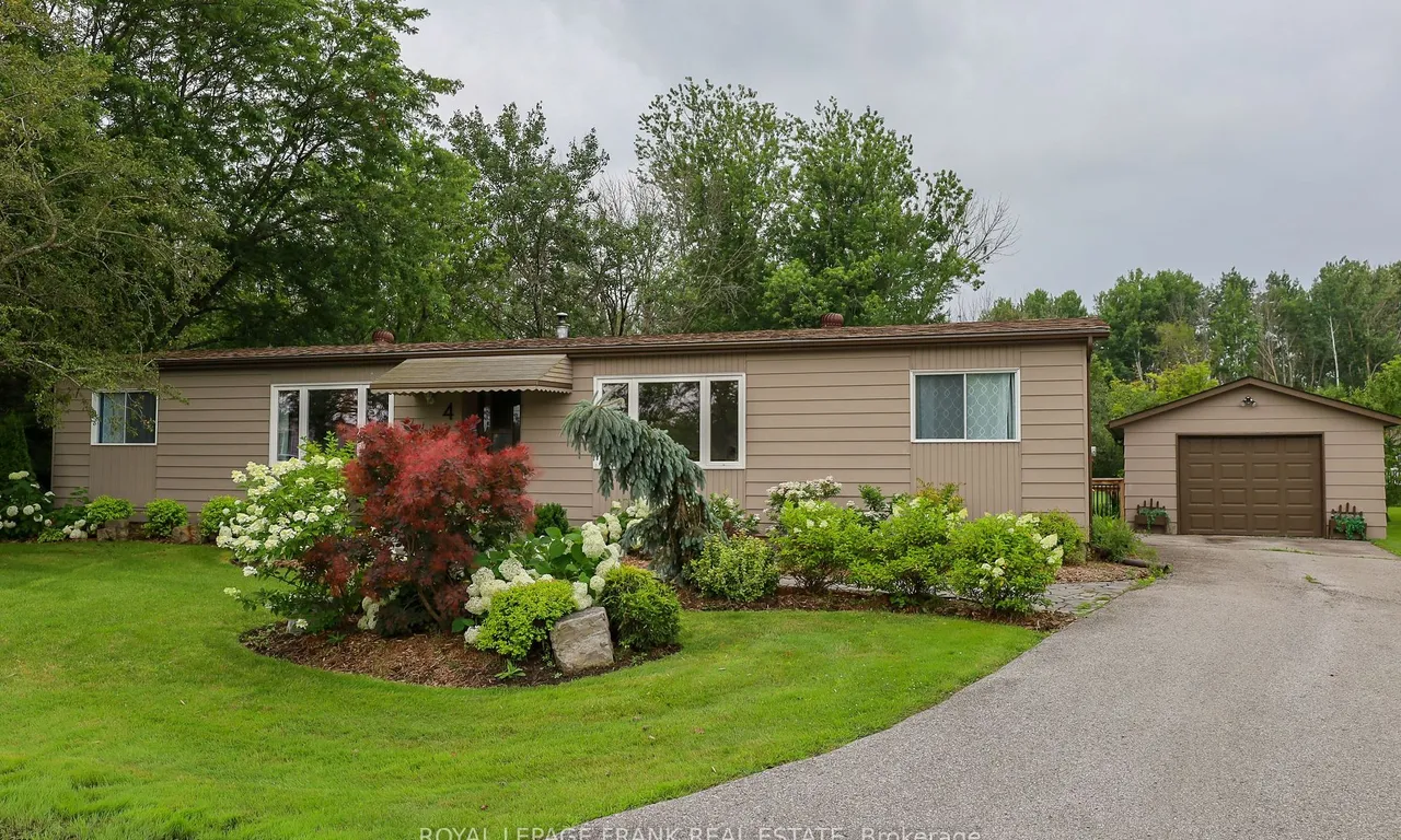 4 Ashley Crt, Georgina, ON L0E 1R0