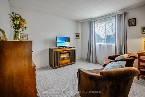 4 Ashley Crt, Georgina, ON L0E 1R0