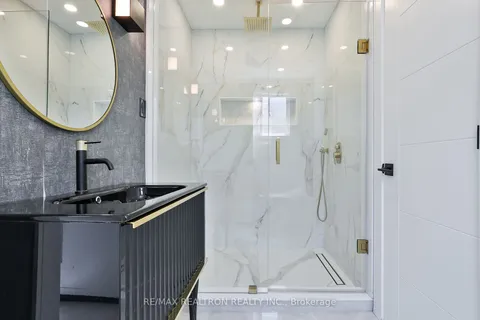 80 Sprucewood Dr, Markham, ON L3T 2R1