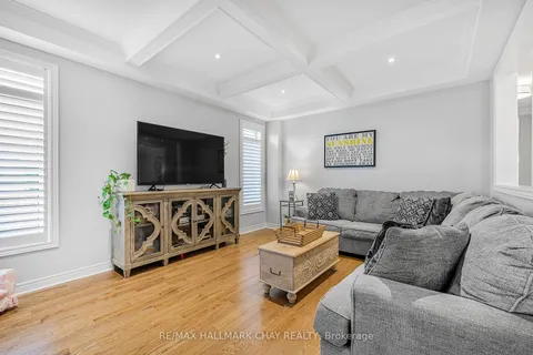 40 Cayton Cres, Bradford West Gwillimbury, ON L3Z 2A6