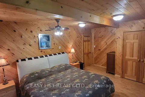 29 Snake Island Road, Georgina Islands, ON L0E 1R0