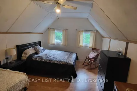 29 Snake Island Road, Georgina Islands, ON L0E 1R0