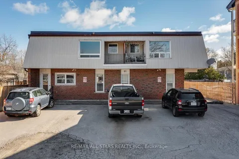 91 High St, Georgina, ON L0E 1R0