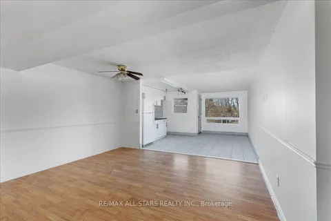 91 High St, Georgina, ON L0E 1R0