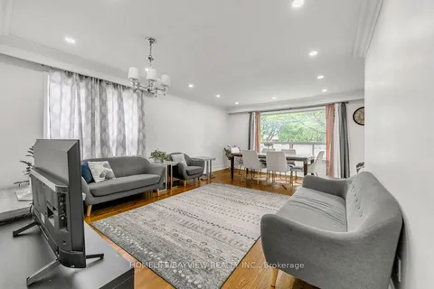 340 Skopit Rd, Richmond Hill, ON L4C 2Y8