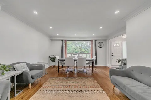 340 Skopit Rd, Richmond Hill, ON L4C 2Y8