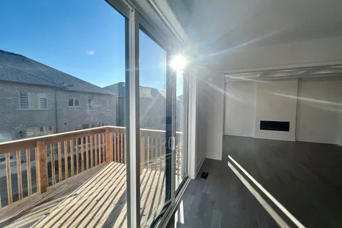 9 Perigo Crt, Richmond Hill, ON L4E 1K3