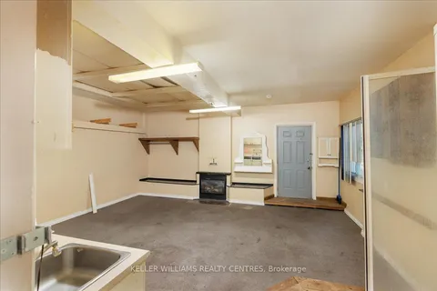34 Riverglen Dr, Georgina, ON L4P 2P8