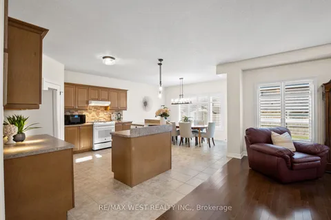 47 Burt Ave, New Tecumseth, ON L9R 0G8