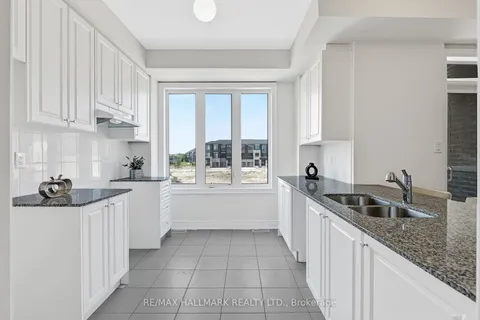 11 Tennant Circ, Vaughan, ON L4H 0W2