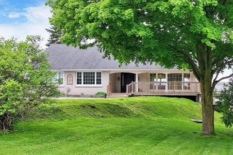 19622 Centre St, East Gwillimbury, ON L0G 1M0