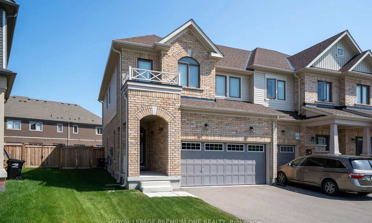 135 Arnold Cres, New Tecumseth, ON L9R 0T6