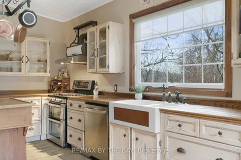 3940 County Rd 88 Rd, Bradford West Gwillimbury, ON L3Z 2A4