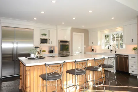 1910 18th Sdrd, New Tecumseth, ON L0G 1W0