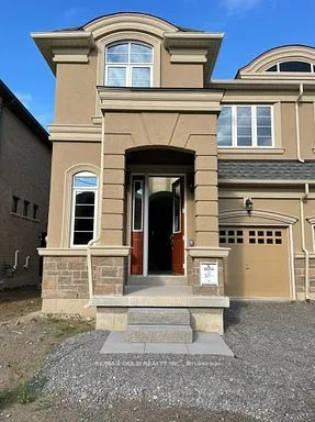 26 Richard Boyd Dr, East Gwillimbury, ON L9N 0S6