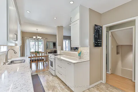 277 Rushbrook Dr, Newmarket, ON L3X 2C9