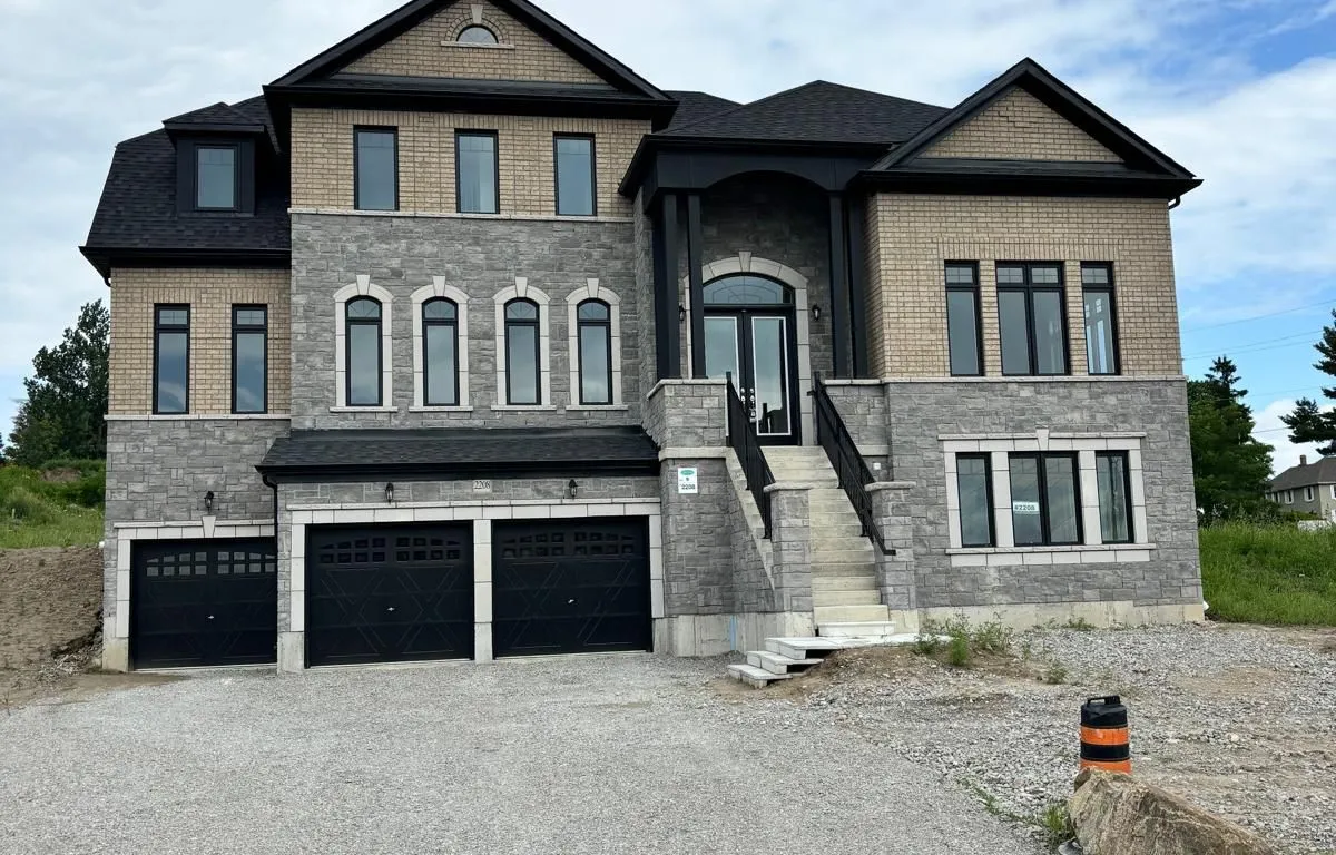 2208 Greg Gemmell Way, Innisfil, ON L0L 1K0