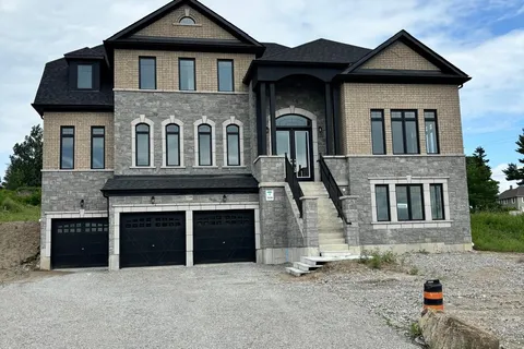 2208 Greg Gemmell Way, Innisfil, ON L0L 1K0