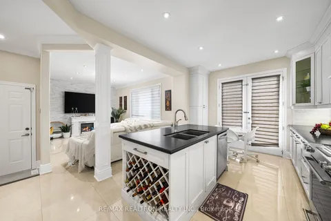 63 Wildberry Cres, Vaughan, ON L4H 2C6