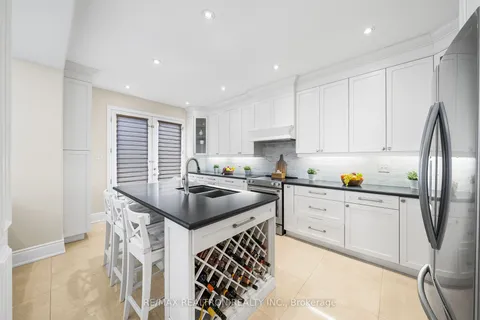 63 Wildberry Cres, Vaughan, ON L4H 2C6
