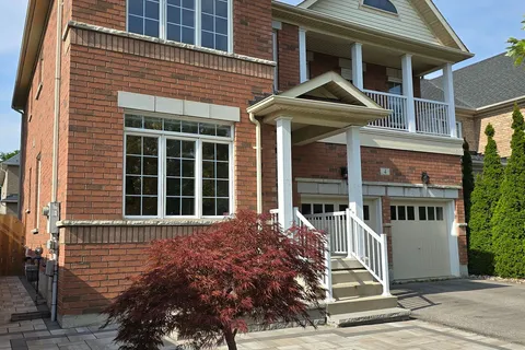 4 Hawkweed Manr, Markham, ON L6B 0E3
