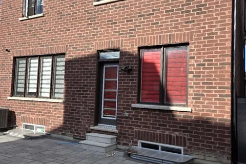 61 Greenspire Ave, Markham, ON L6E 2H8