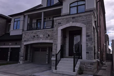 61 Greenspire Ave, Markham, ON L6E 2H8